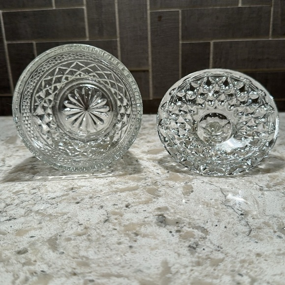 VINTAGE 1960’s~BEAUTIFUL COVERED SUGAR BOWL & CREAMER~
WEXFORD CLEAR PATTERN~G11 - Picture 14 of 14